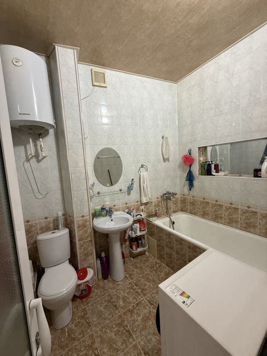 Ц-12, Лабзак Продаётся 2х комнатная квартира