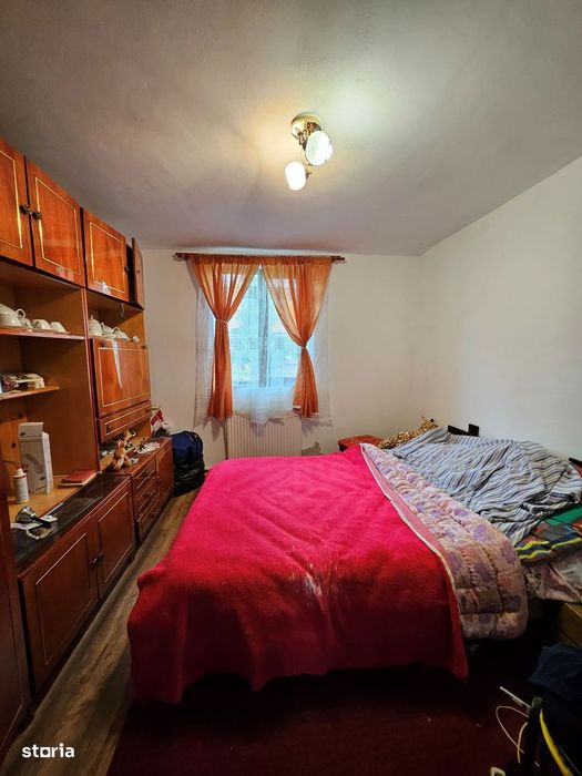 Casa cu 1566 mp teren in sat Mandruloc, com. Vladimirescu, jud. Arad