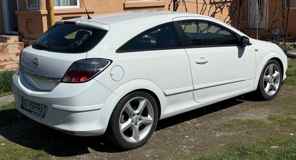 Opel Astra H GTC 1.6 benzina