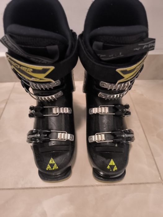 Clăpari Fischer mărimea 34 / 35 – în stare foarte bună