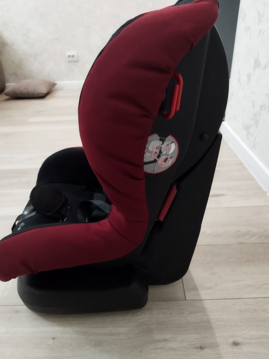 Автокресло Maxi-cosi