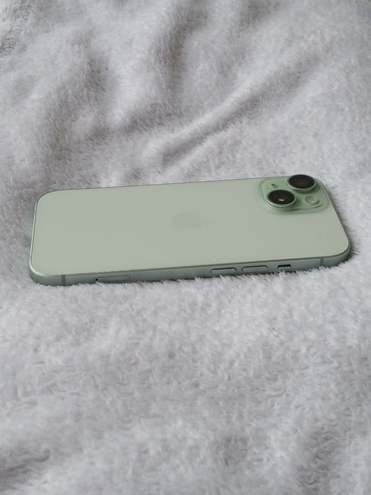 iPhone 15 verde 128GB 87% bat