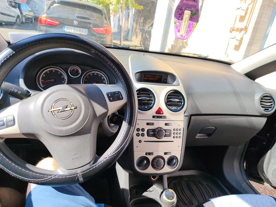 Opel Corsa 1.2 benzina