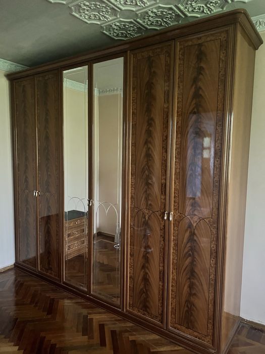 Итальянский шкаф