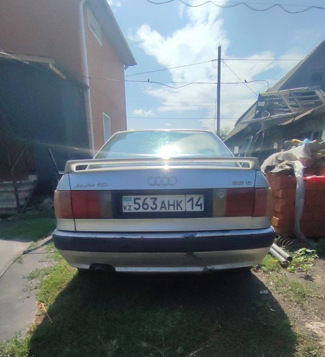 Продам Ауди 80 б4