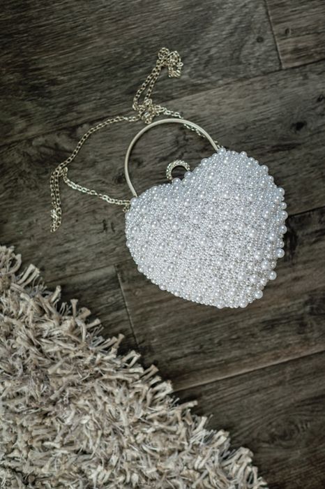 Булчинска рокля, без никакви забележки. Преминала химическо чистене