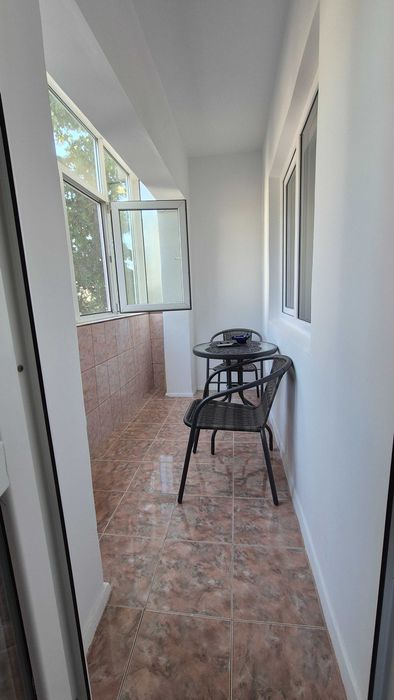 Apartament 4 camere de închiriat