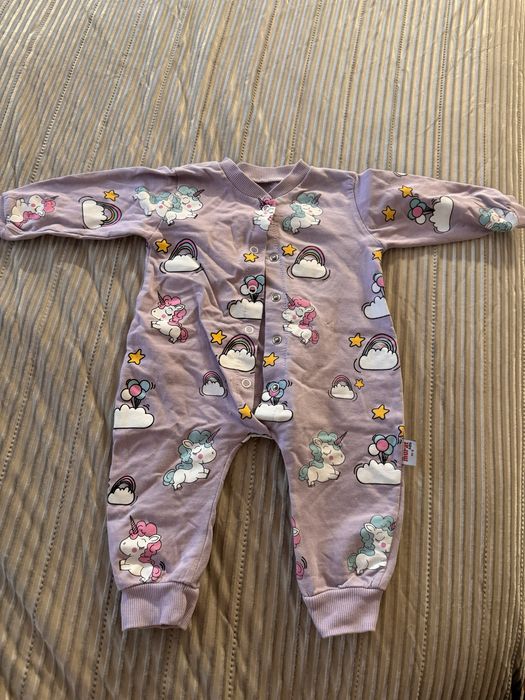 Лот за бебе момиче 6-9м. / 6 гащеризончета + комплект от 3 част/