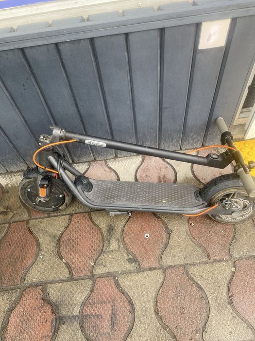 Продам электросамокат