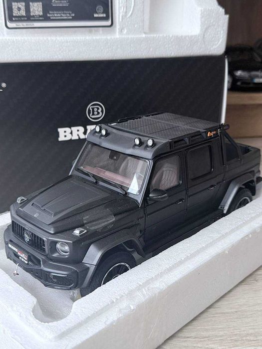 Колекционерски модел Mercedes Brabus G800 Adventure 1/18