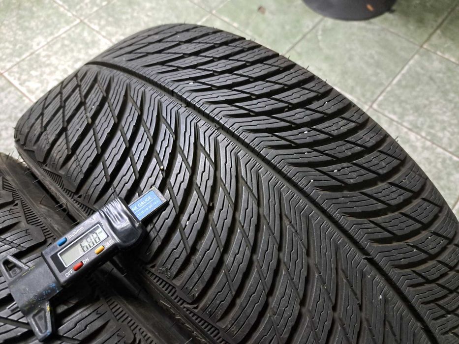 2 anvelope 235/35 R19 Michelin