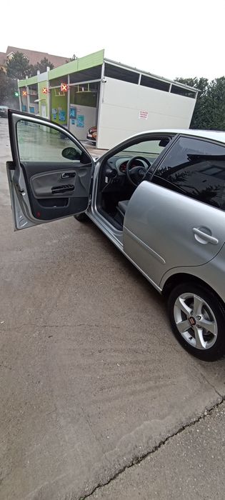 Vând Seat Ibiza 1.4 L 16V