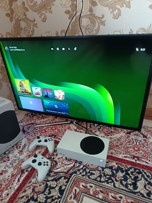 Срочно продам X box s 512 gb