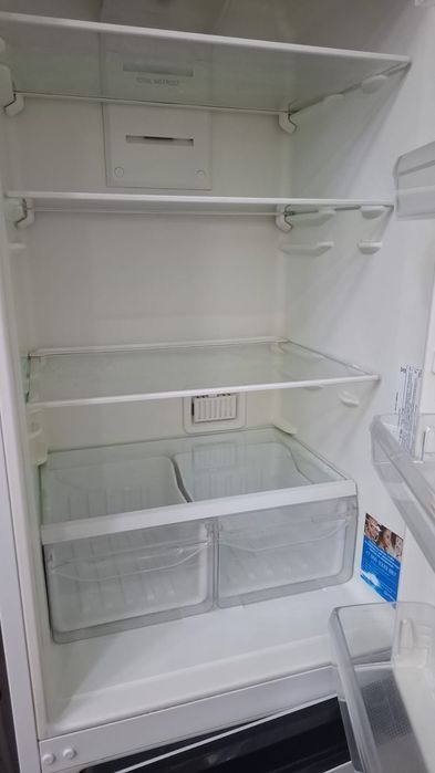 Холодильник INDEZIT