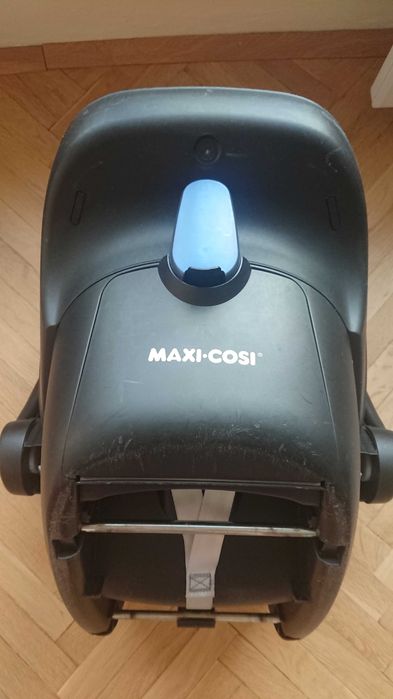 Детско бебешко столче новородено за кола Maxi Cosi cabrio fix i-size