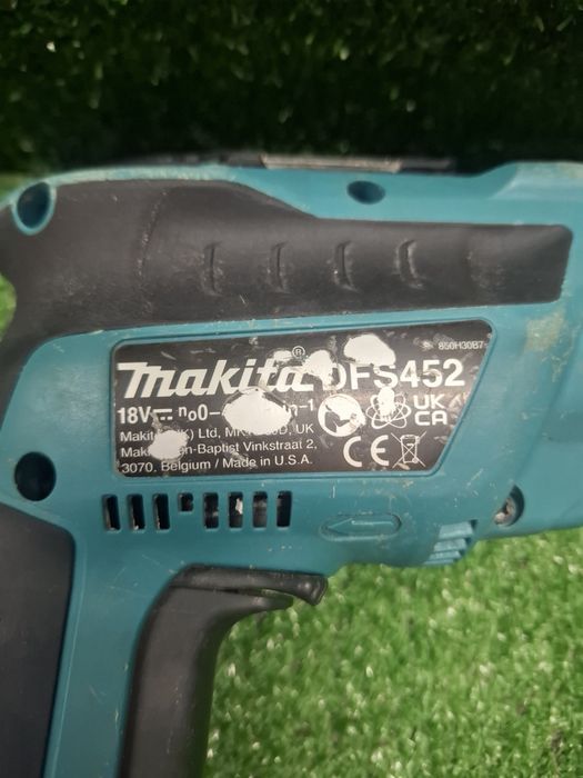 Винтоверт за гипсокартон Makita DFS452