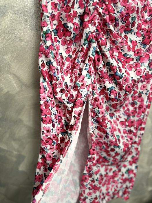 Rochie midi SHEIN florală, drapată, mărimea L