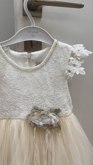 Продаетс нарядное платье