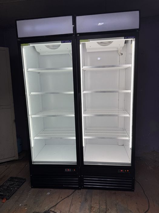 Продам витрины холодильники