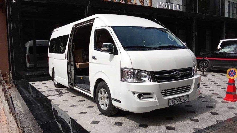 Микроавтобус higer