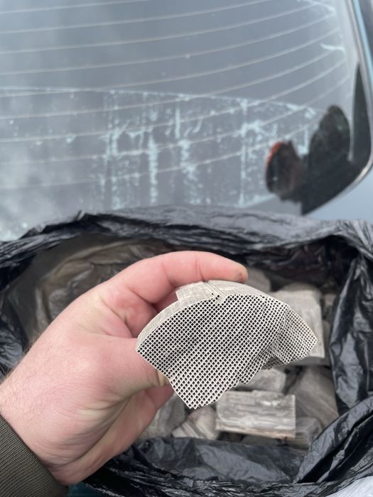 Продам катализатор