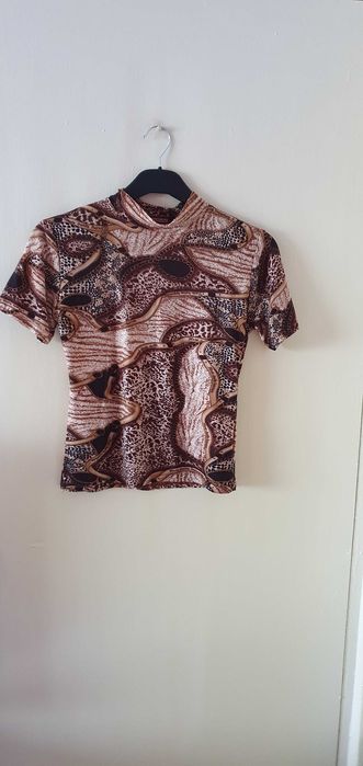 Жилетка, блузка, кофточка.