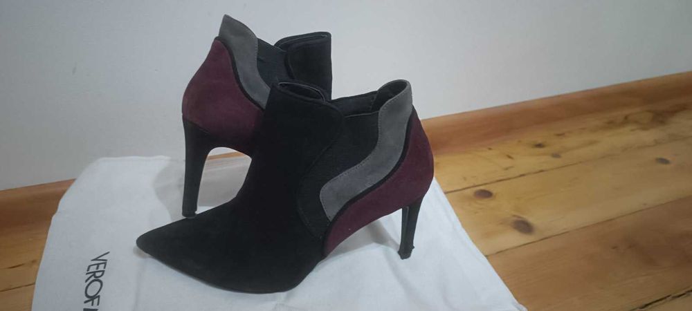 Дамски боти на ток