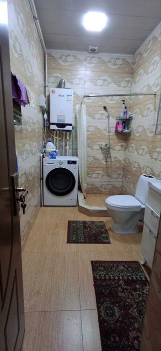 Юнусабад, 2в3/1/2 58м2+10м2 кухня, Парковка для авто с гаражом +огород