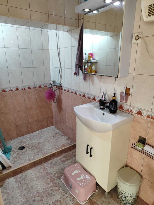 Етаж от къща в гр.Белослав