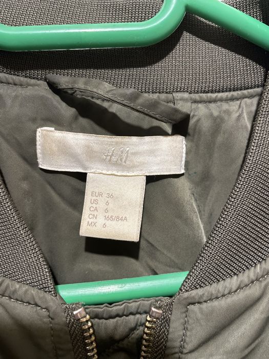 Дамско зелено яке  без забележки.