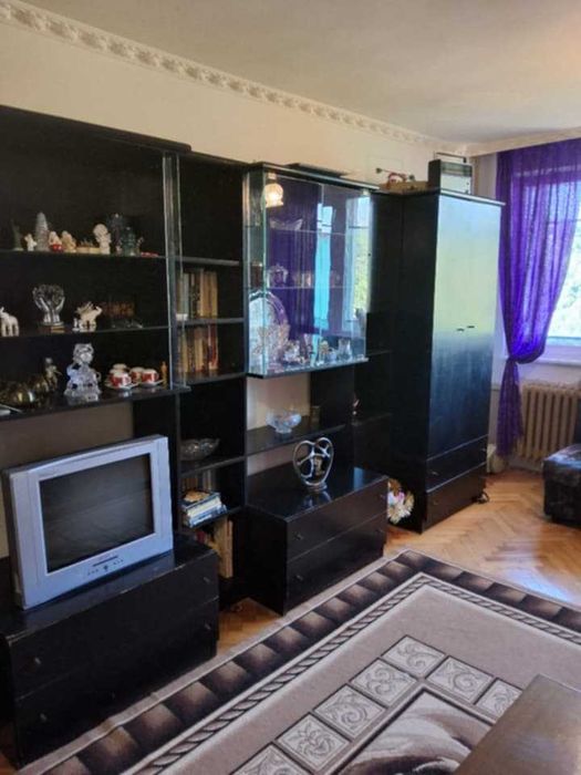 Под наем Плевен в центъра, двустаен с отделна кухня