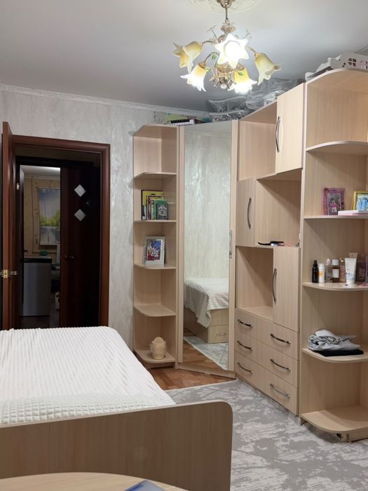 Продам 3 комнатную