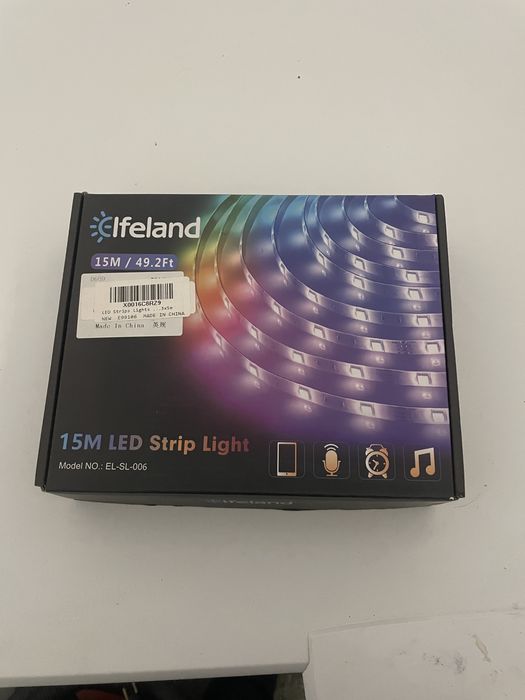 Banda led rgb cu telecomanda /aplicatie telefon 15m