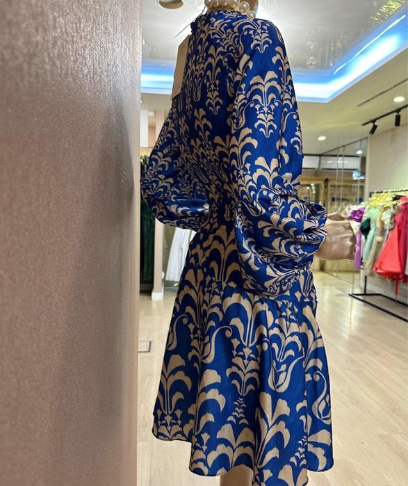 Красивая платья 44размер