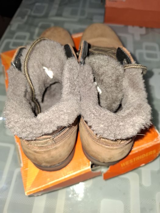 Продам ботинки зимние 44 размера