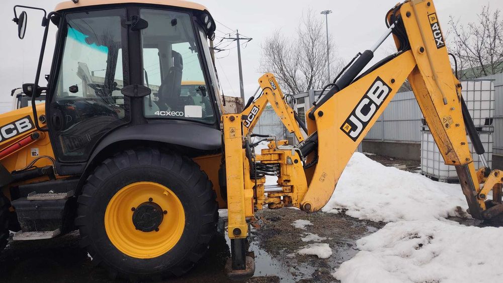Buldoexacvator JCB 4CX