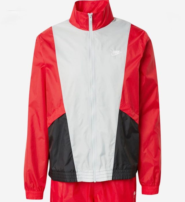 Nike чисто ново горнище/ветровка