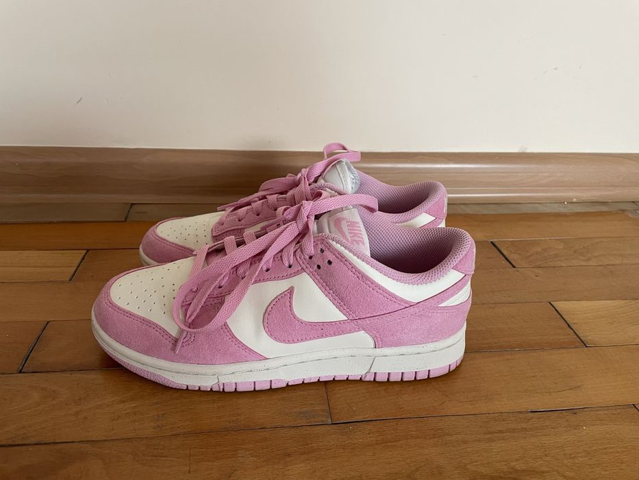 Розови кецове NIKE WMNS DUNK LOW