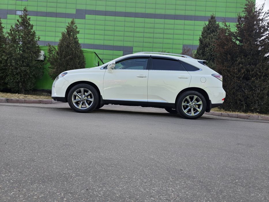 Шикарный LEXUS RX350 рестайлинг