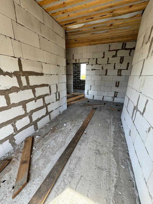 Продам 4-х ком дом, 29 мкр. 35 мил!