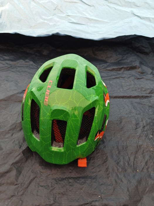 Каска Cube за деца.