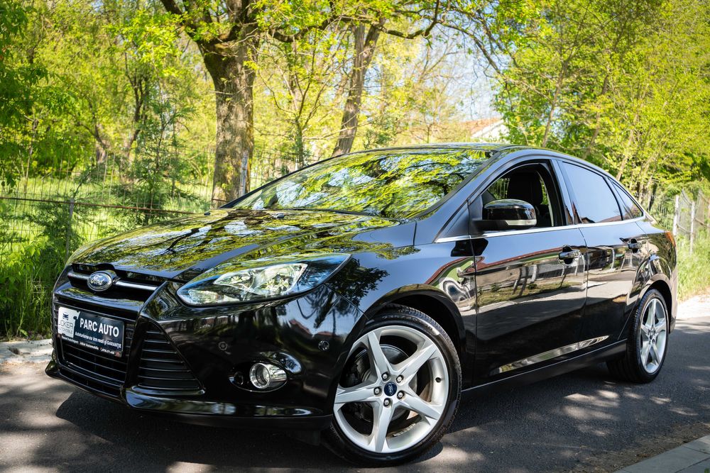 Rate de la 130euro/Luna. Ford Focus Sedan 2.0TDCi 140cp E5 TITANIUM cu Garantie 3 Ani si KmReali Import Germania