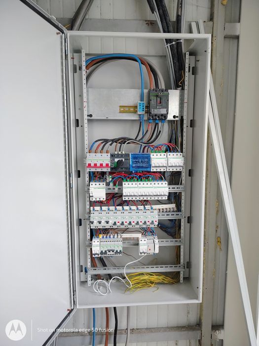 Electrician Calificat cu experienta