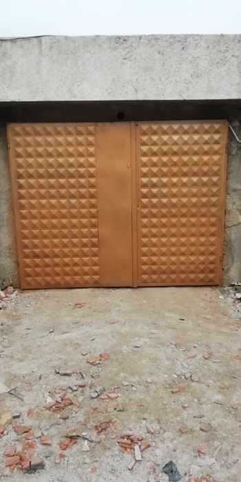 Дава се под наем Гараж / Паркомясто в Враца, Квартал 103 - 20 кв.м за 66.3 € - Снимка #1