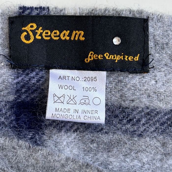 Разкошен мек вълнен шал в синьо и сиво