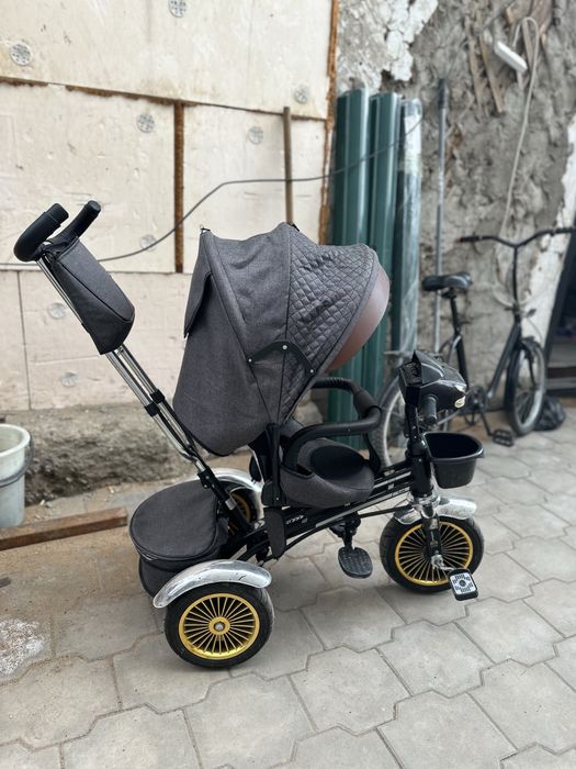 Продам трехколесный велосипед детский