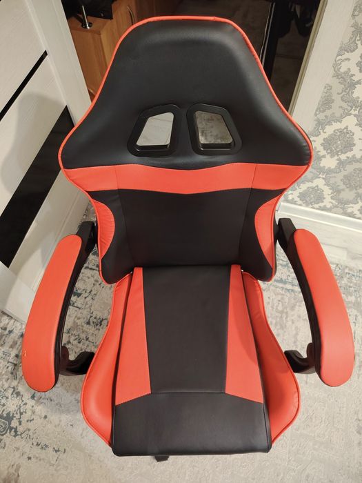 Продаю компьютерный стул