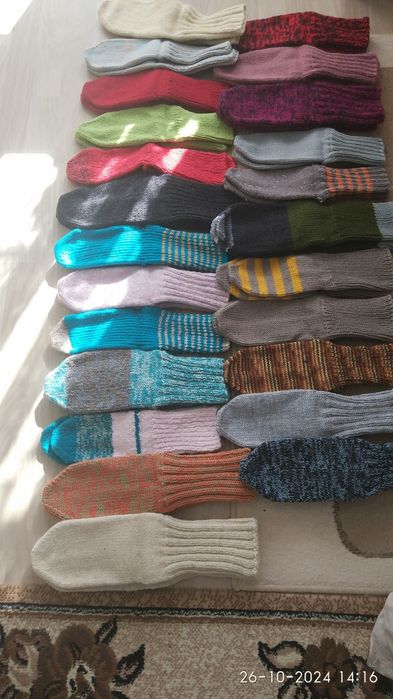30 броя плетени чорапи дамски и мъжки