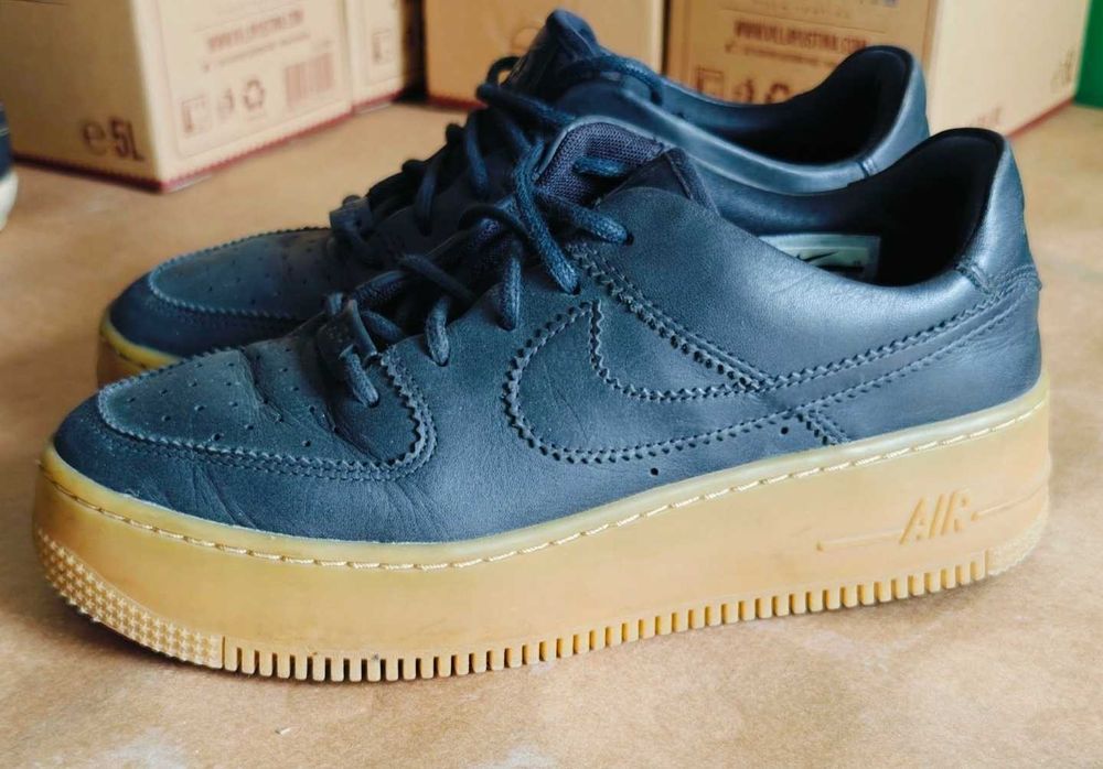 New Balance, Nike AF1, Bugatti, Salomon, Bambi