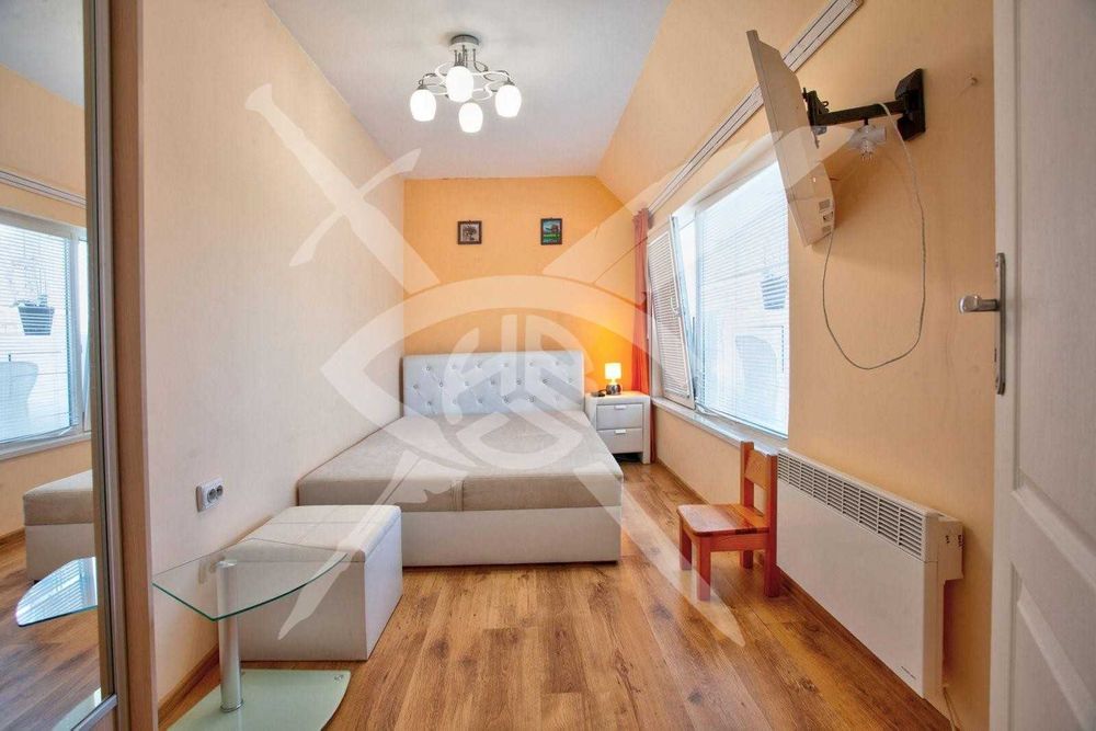 Дава се под наем Тристаен апартамент в Варна, Колхозен пазар - 65 кв.м за 300 € - Снимка #3